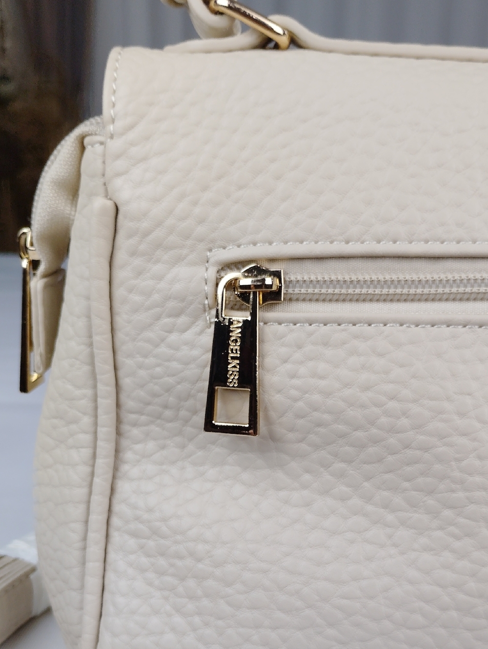 Angel Kiss Cream Tote / Shoulder Bag. - Picture 6 of 14
